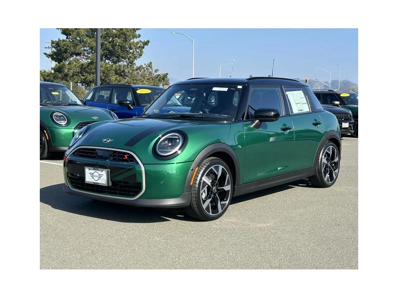 2026 MINI Hardtop Cooper S's photo