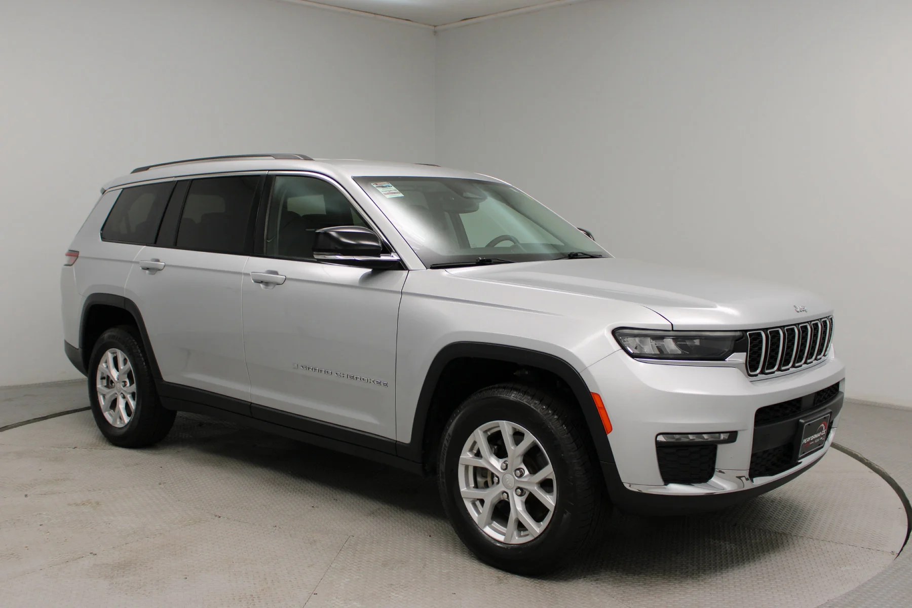Used 2023 Silver Zynith Jeep Limited 4x4 image 15