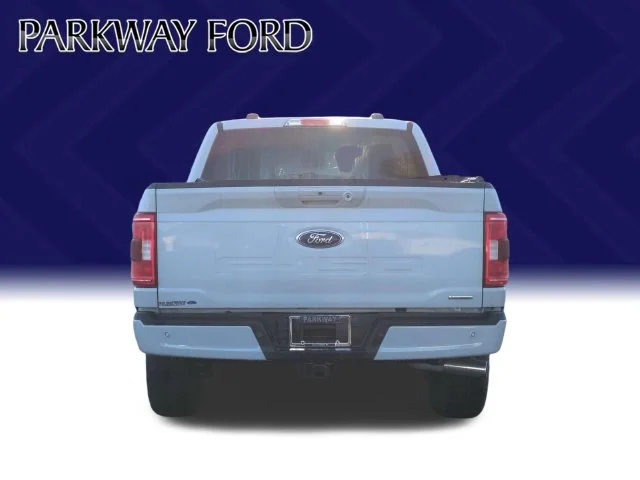 Used 2023 White Ford XLT image 4