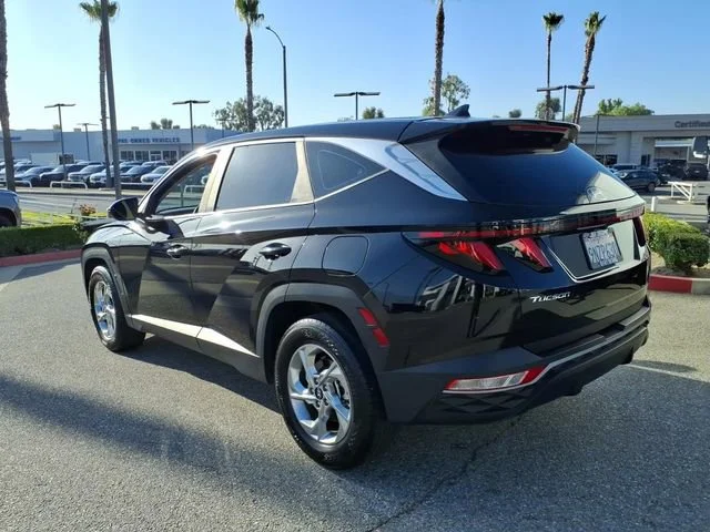 Used 2024 Black Hyundai SE image 6