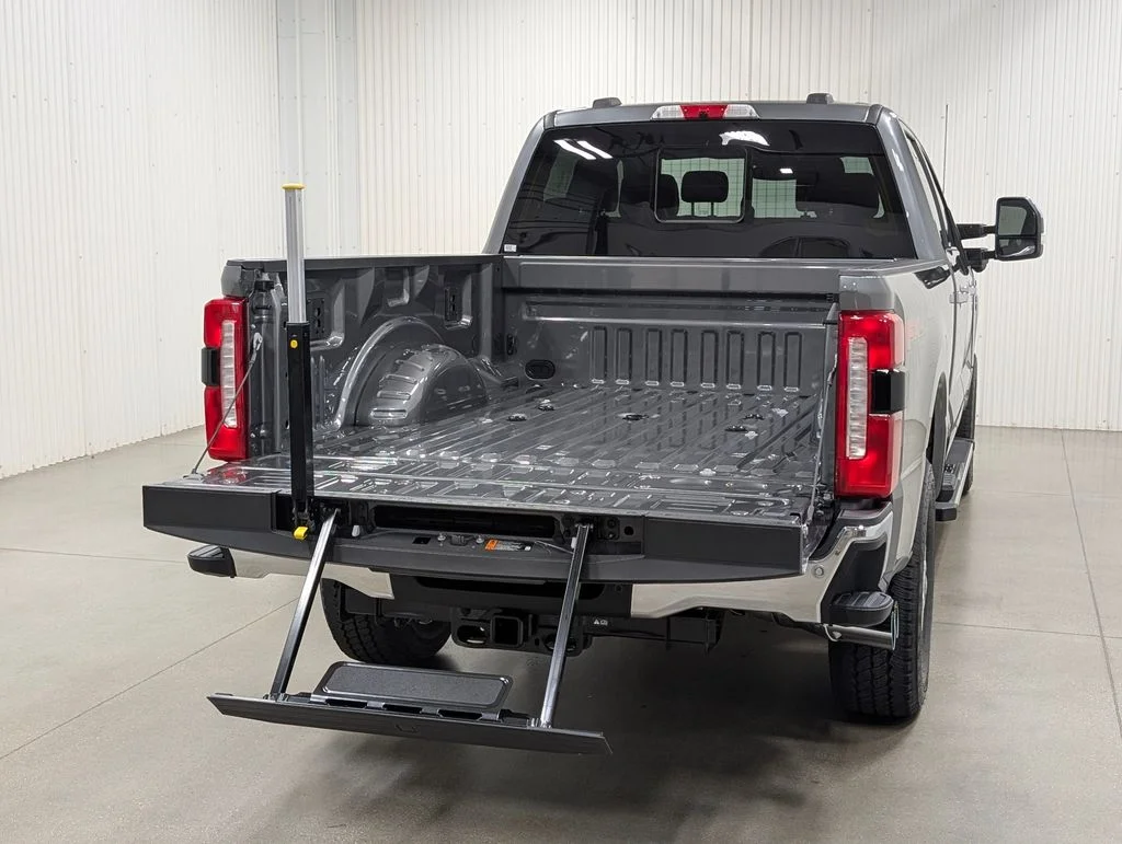 New 2026 Carbonized Gray Metallic Ford F-250® Lariat® image 27