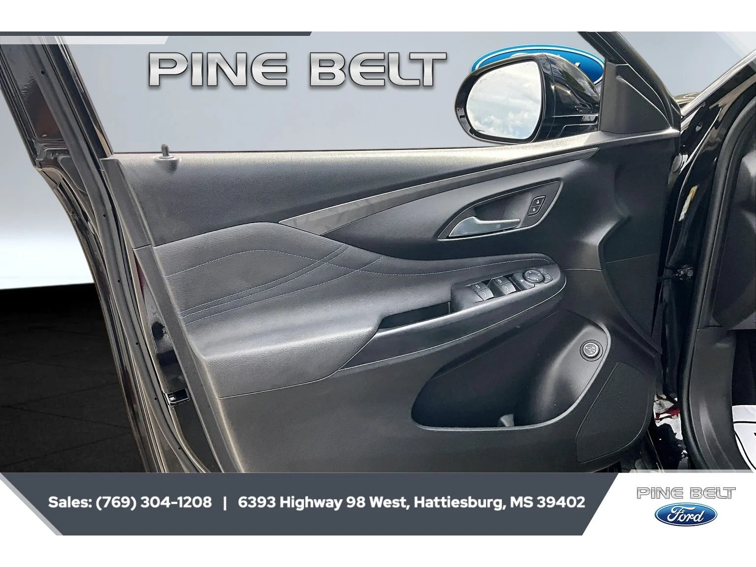Used 2024 Ebony Twilight Metallic Buick Sport Touring image 17