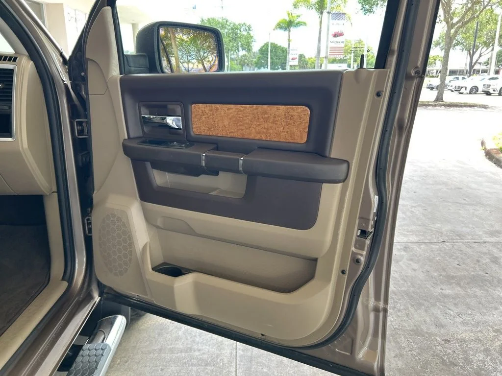 Used 2010 Beige Ram SLT image 28