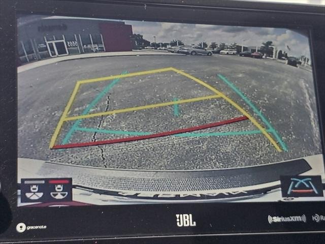 Certified Used 2022 MID BLK/WIND CHILL Toyota  image 5