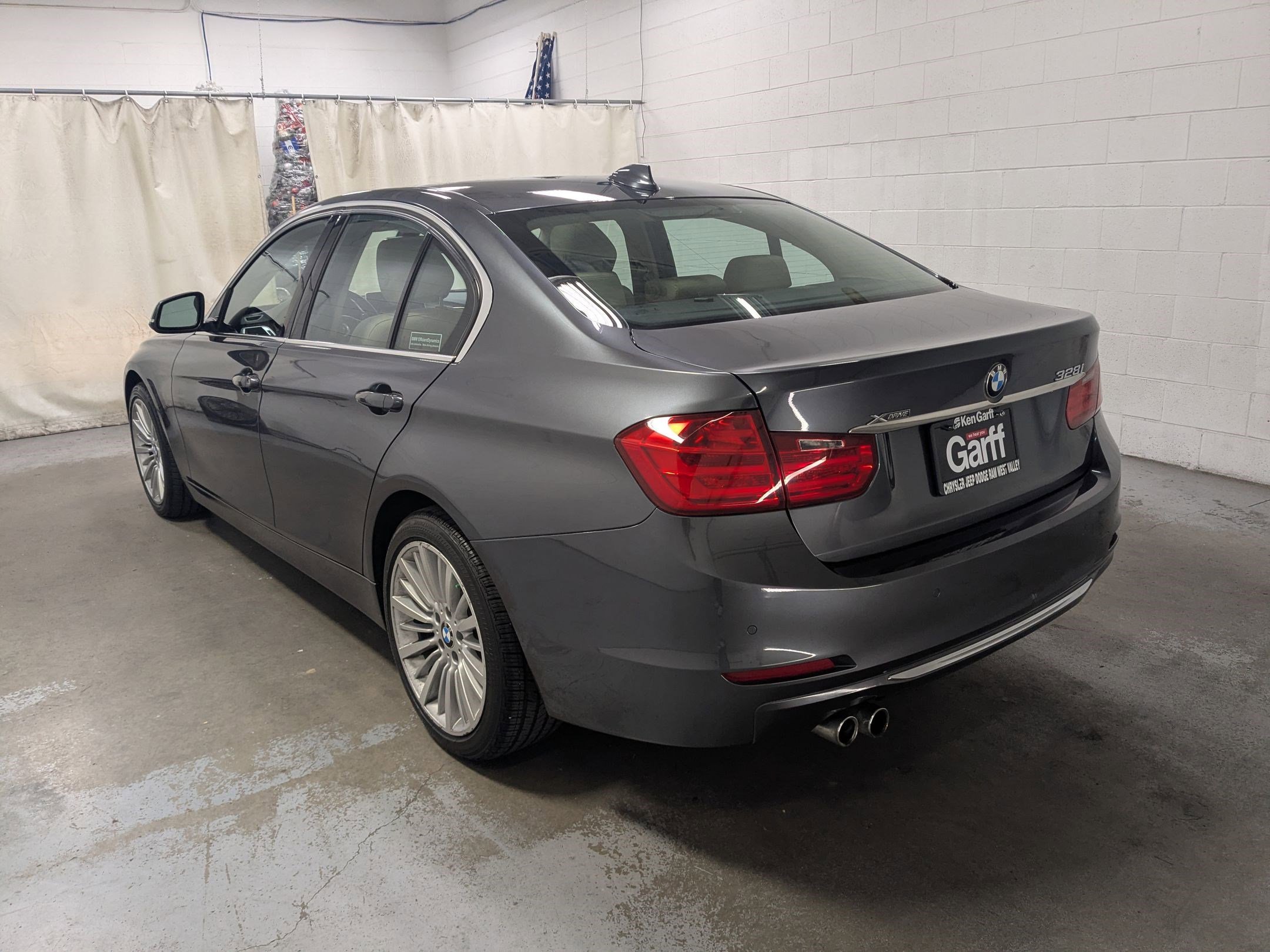 Used 2015 Mineral Grey Metallic BMW 328i xDrive image 7