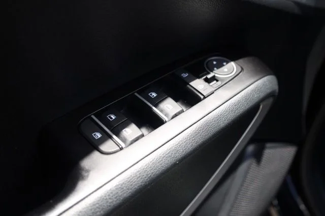 Used 2022 Black Kia LX image 21