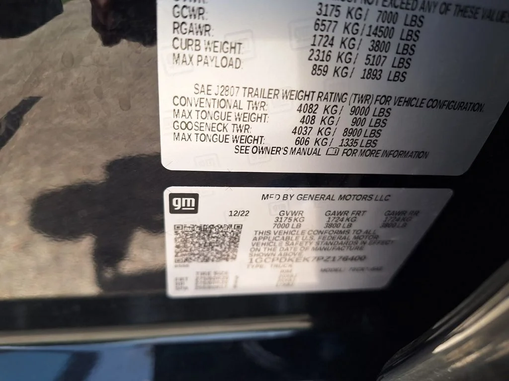 Used 2023 Black Chevrolet LT image 29