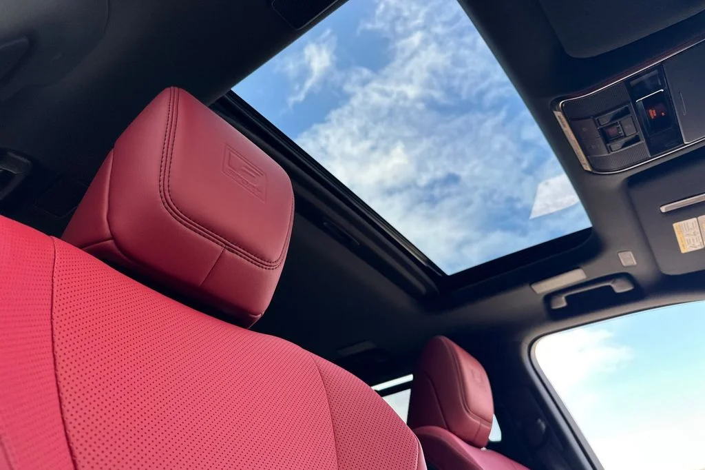 2026 Lexus LX 600 F-Sport - Photo 18