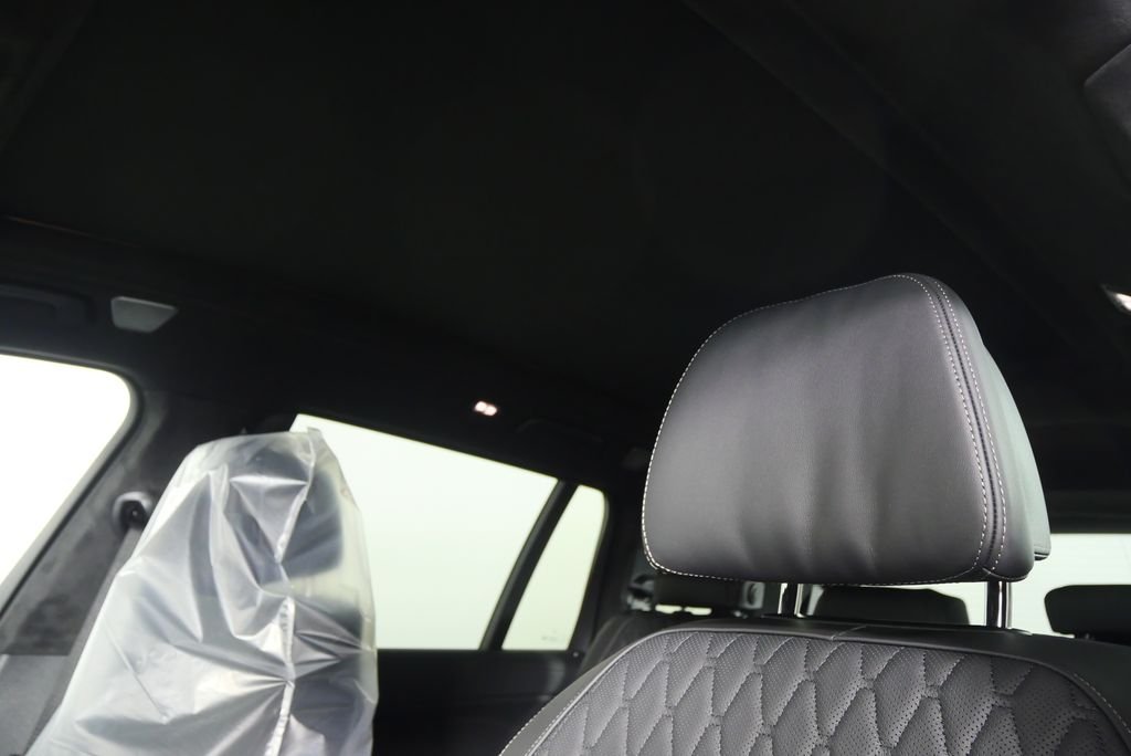 2026 BMW X7 M60i - Photo 12