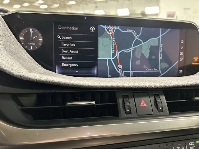 Used 2019 Silver Lexus ES 350 image 18