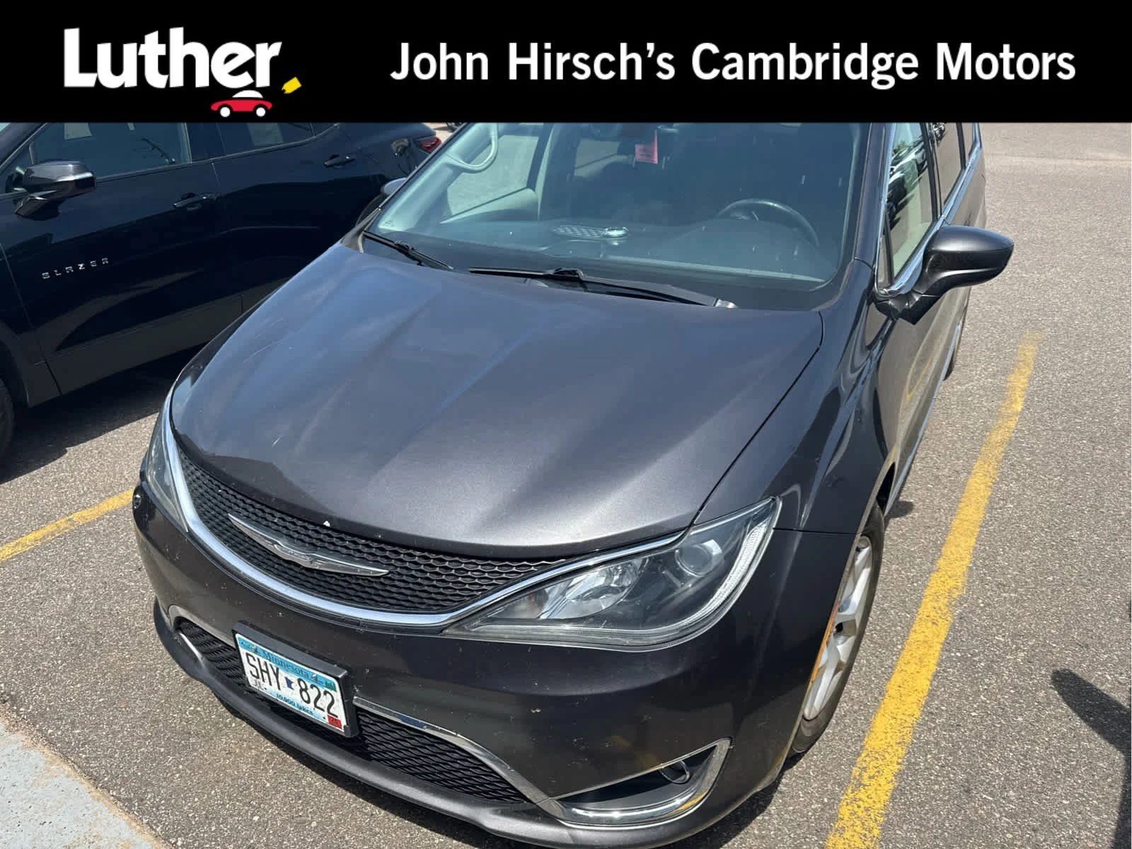 2017 Chrysler Pacifica Touring-L's photo