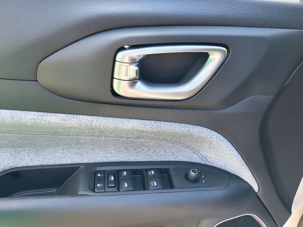 2025 Jeep Compass Latitude - Photo 9