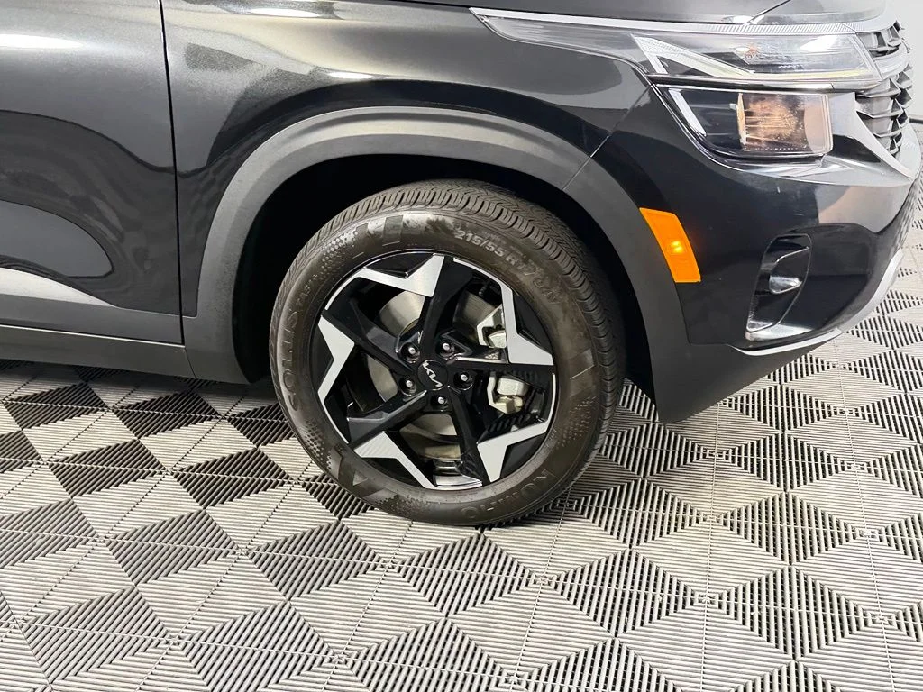 Certified Used 2025 Black Kia EX image 12