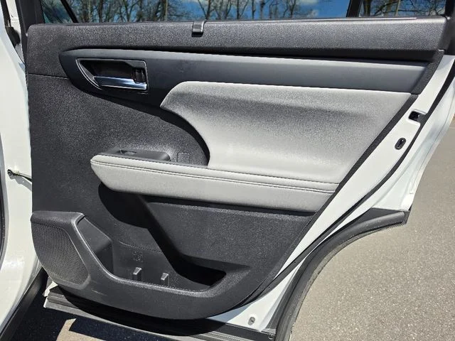 Used 2023 Beige Toyota XLE image 16