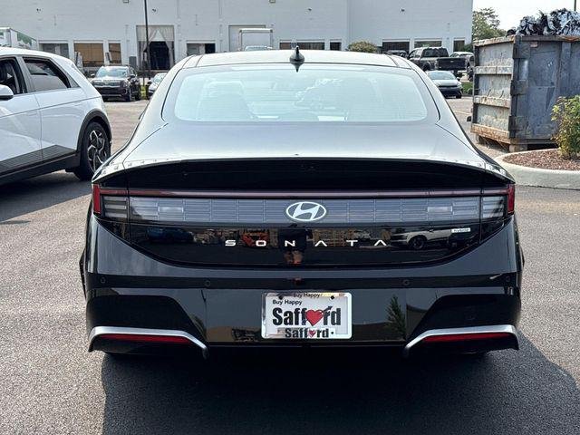 New 2026 Black Hyundai Limited image 7
