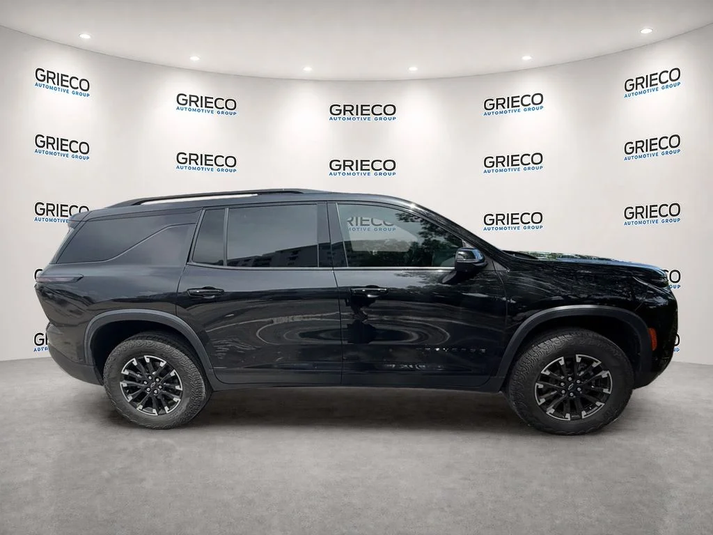 Used 2024 Black Chevrolet Z71 image 14