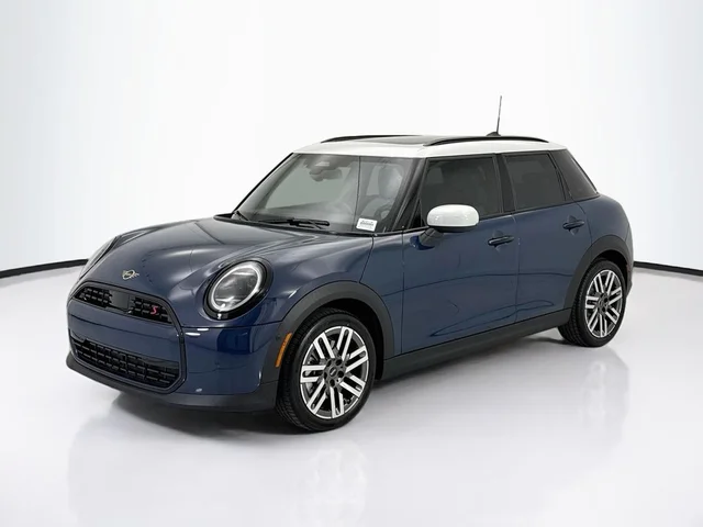 2026 MINI 4 Door Signature Plus