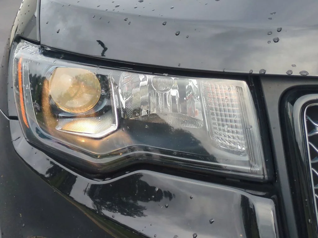 Used 2022 Black Jeep Laredo X image 10