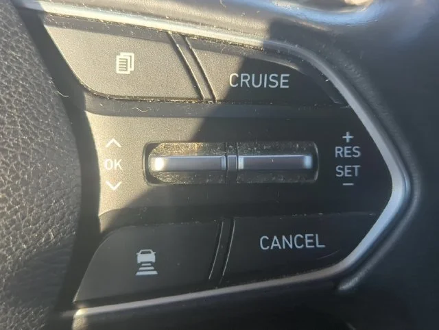 Used 2019 Gray Hyundai SEL Plus image 29