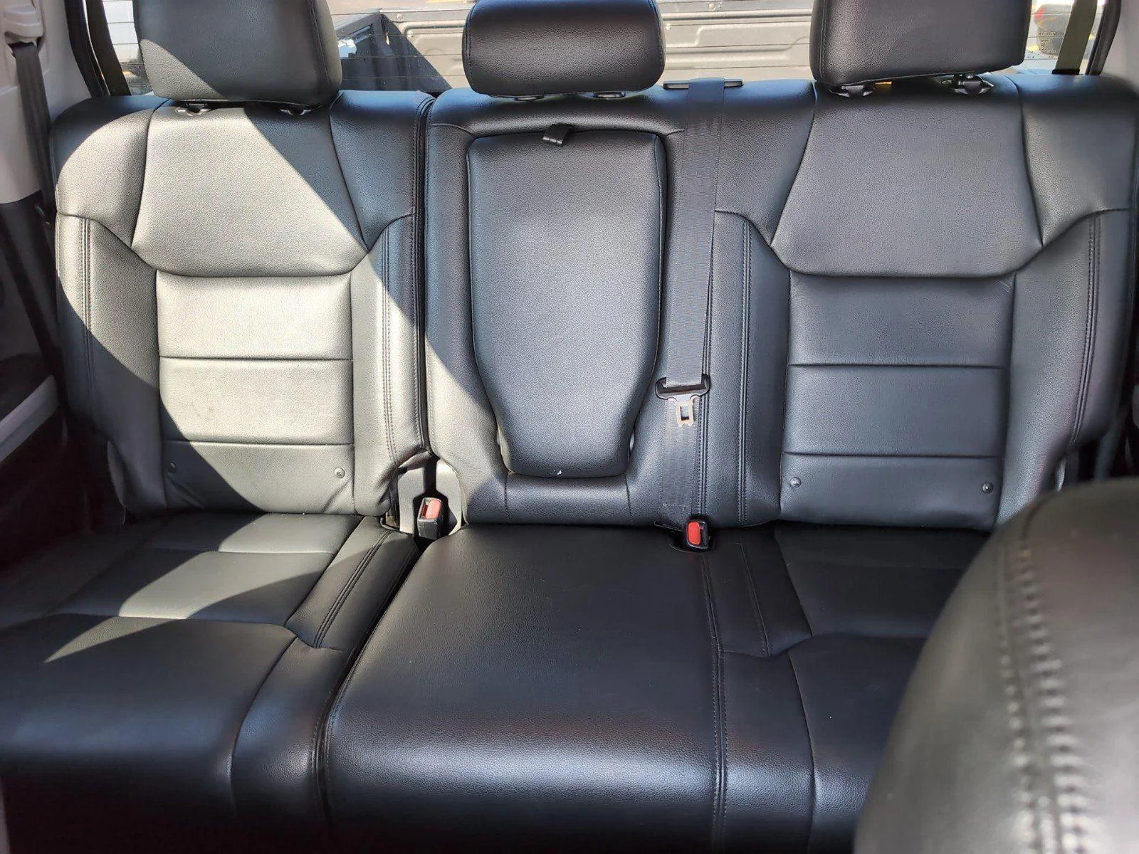 Used 2019 Midnight Black Metallic Toyota SR5 image 31