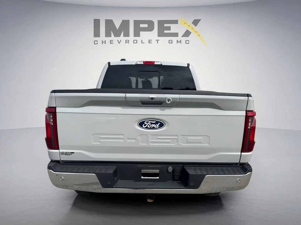 Used 2024  Ford XLT image 4