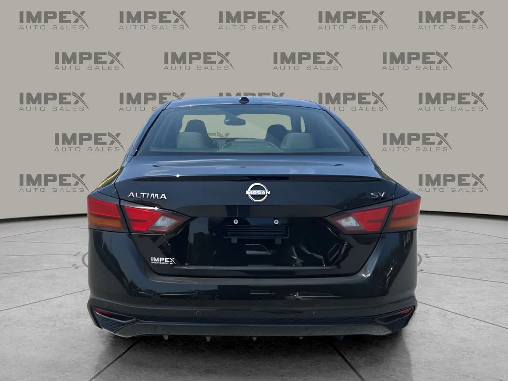 Used 2024 Black Nissan 2.5 SV image 4