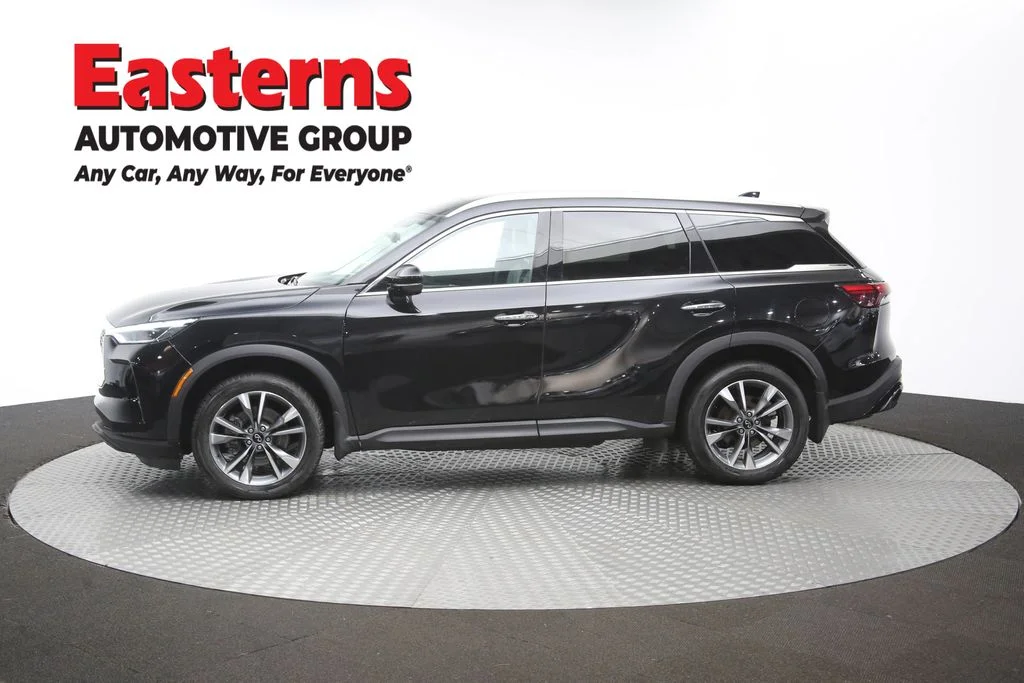 Used 2023 Black INFINITI LUXE image 64