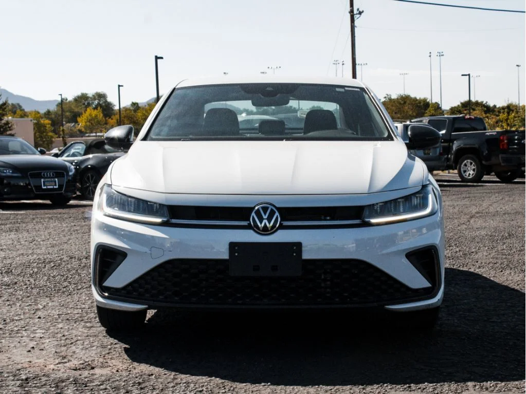 Used 2025 White Volkswagen Sport image 2