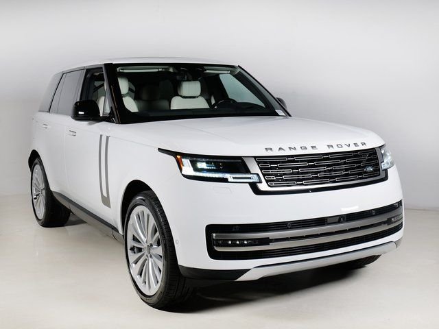 New 2026 Fuji White Land Rover SE image 10