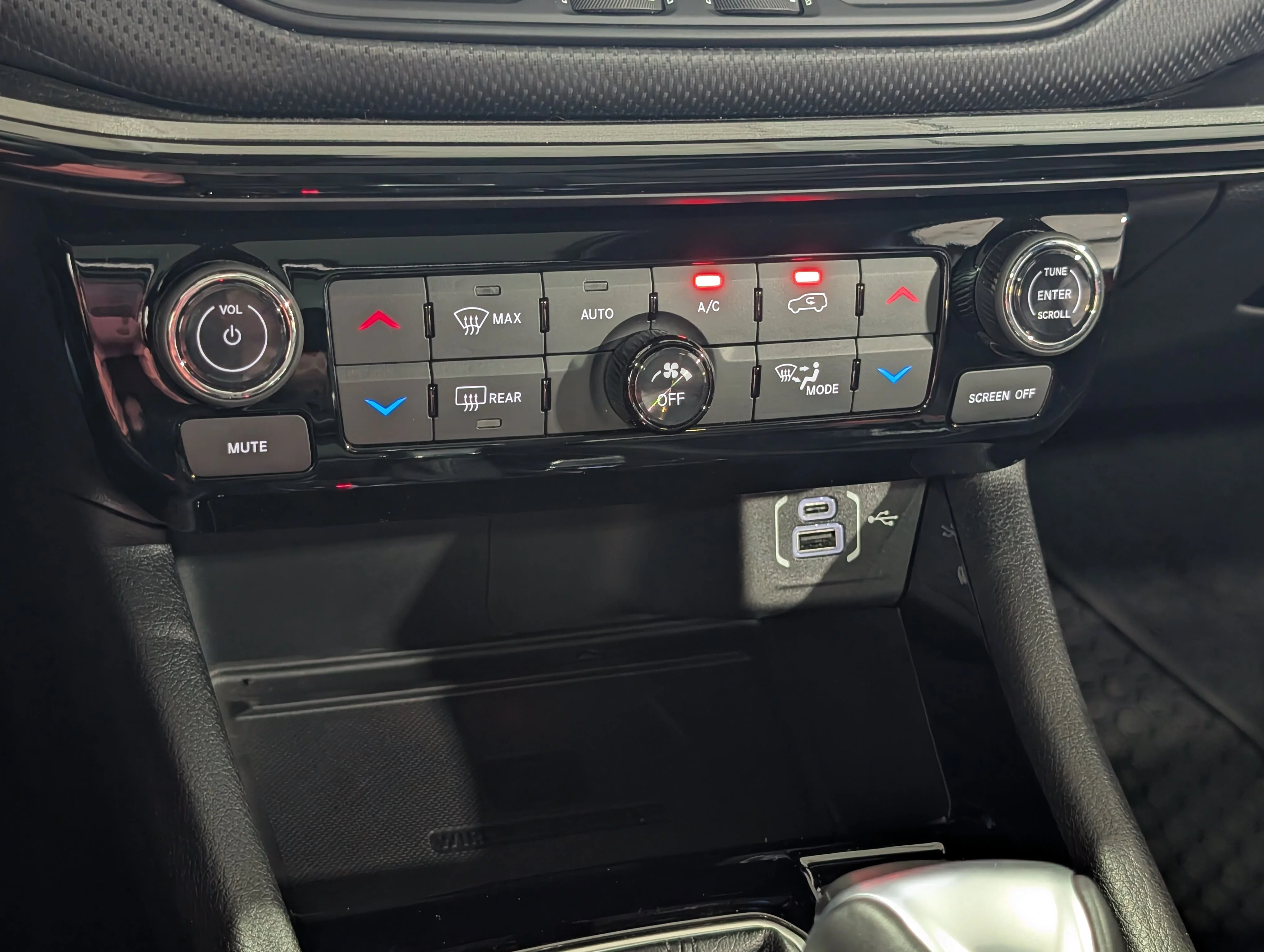 New 2025 Red Hot Pearl Jeep Altitude image 27