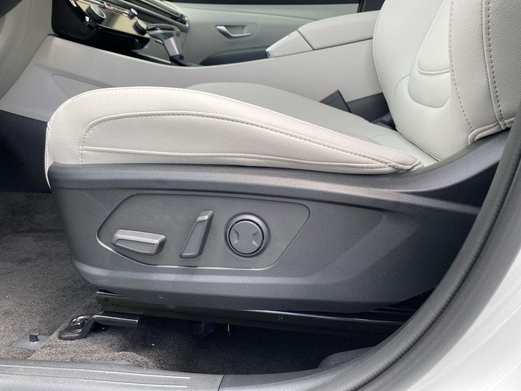 New 2026 White Pearl Hyundai SEL Premium FWD image 12