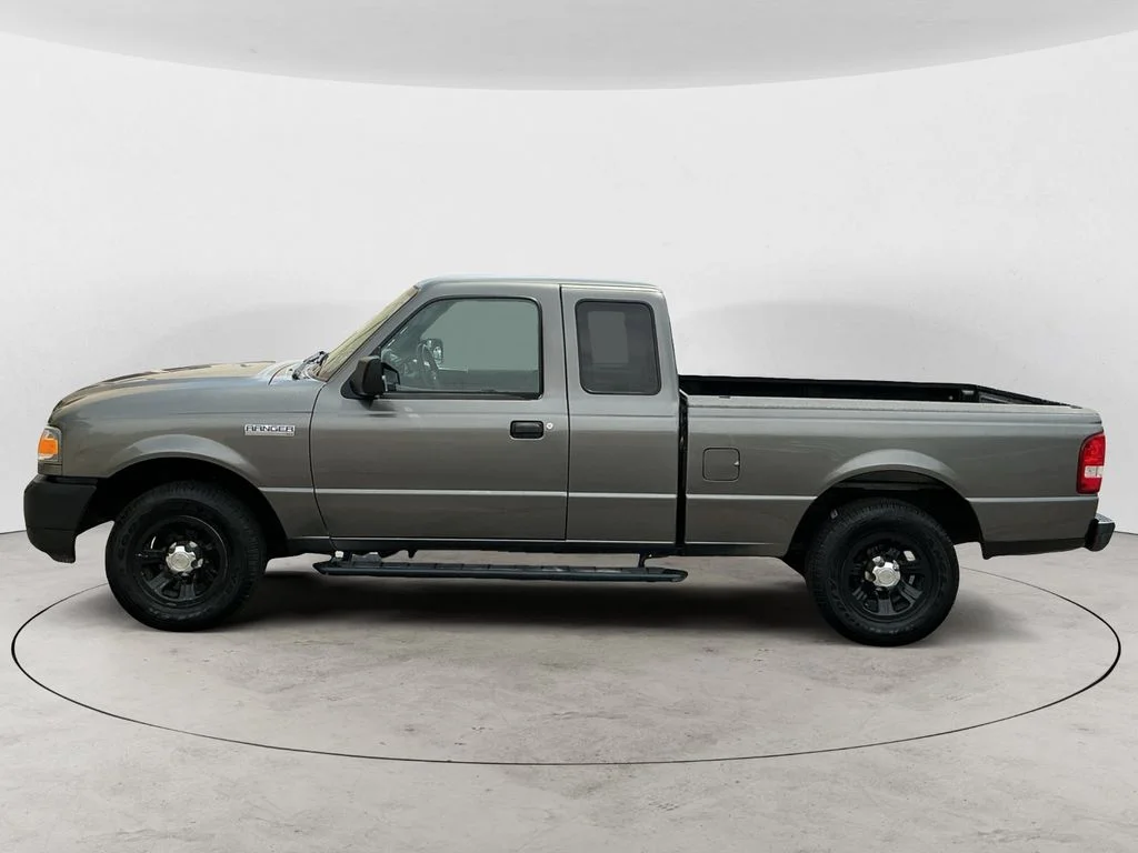 Used 2007 Gray Ford XLT image 2