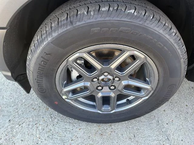 New 2026 Azure Gray Metallic Tri-Coat Ford Big Bend® image 31