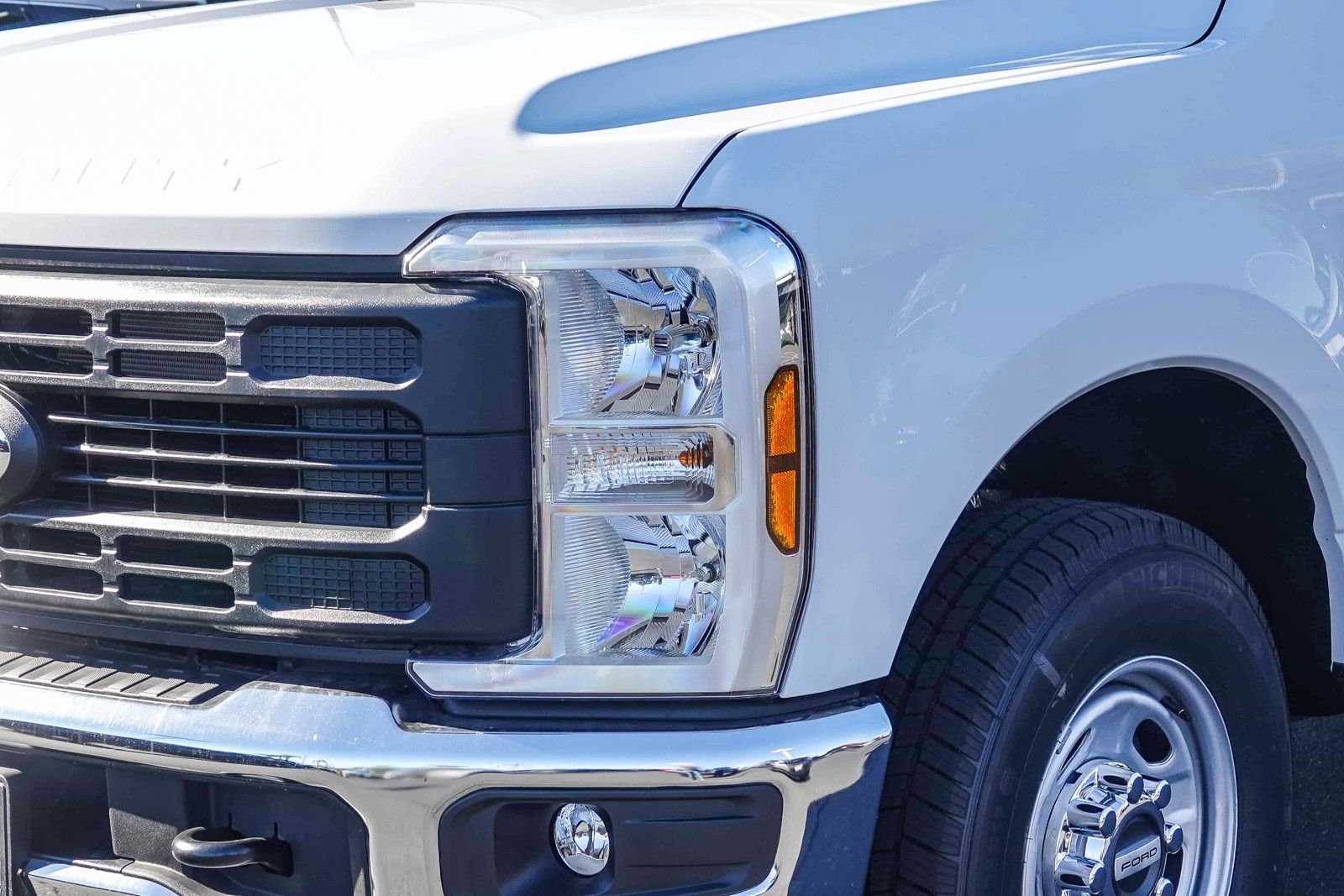 New 2026 Oxford White Ford F-250® XL image 8