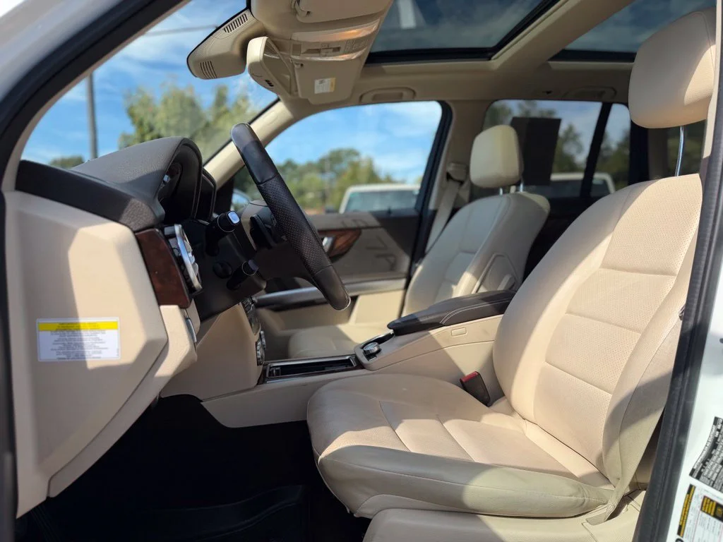 Used 2014 White Mercedes-Benz GLK 250 image 13