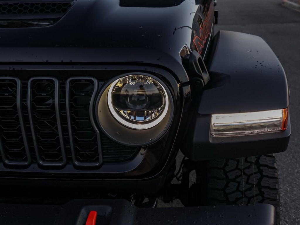 New 2026 Black Clear-Coat Exterior Paint Jeep Mojave image 9
