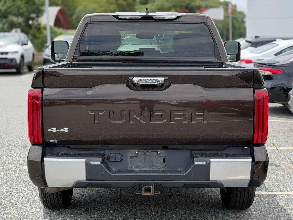 Used 2023  Toyota Limited image 4