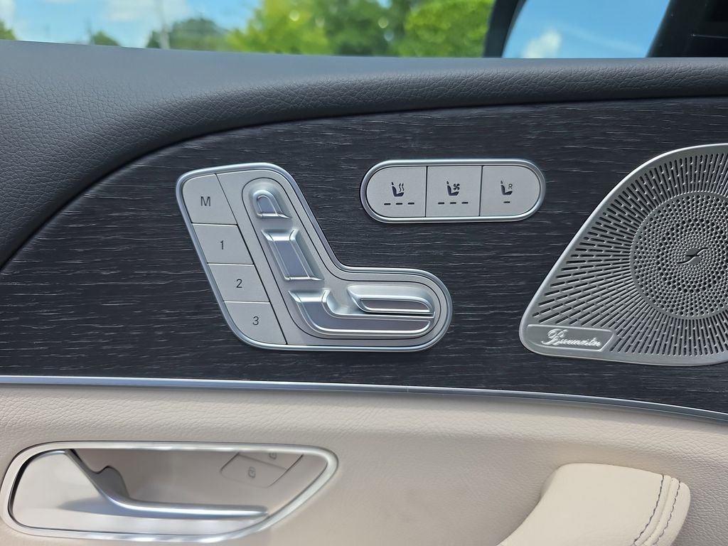 New 2026 Black Mercedes-Benz GLS 450 image 11