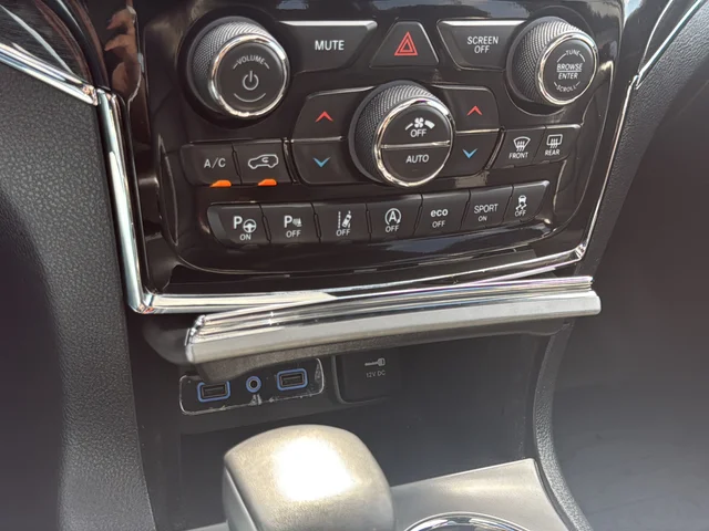 Used 2021 Red Jeep Trailhawk image 21