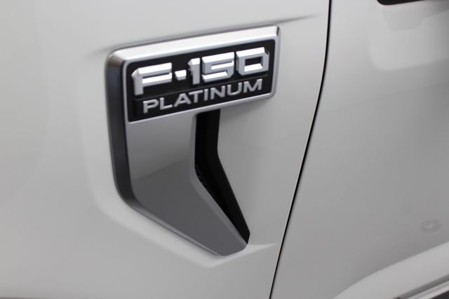 New 2026 Star White Metallic Tri-Coat Ford Platinum® image 15