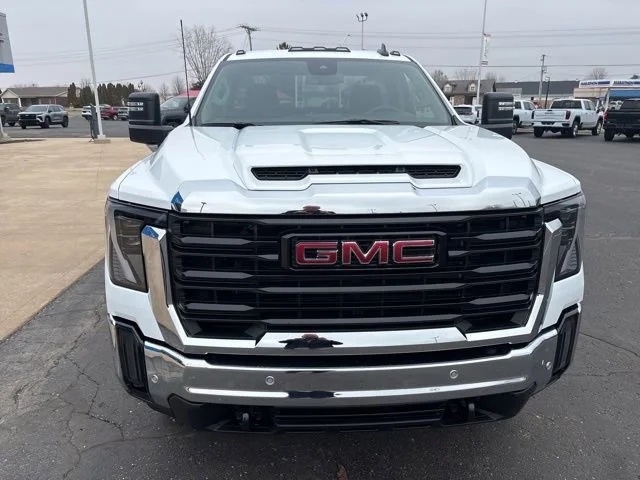 2026 GMC Sierra 3500HD Pro - Photo 10