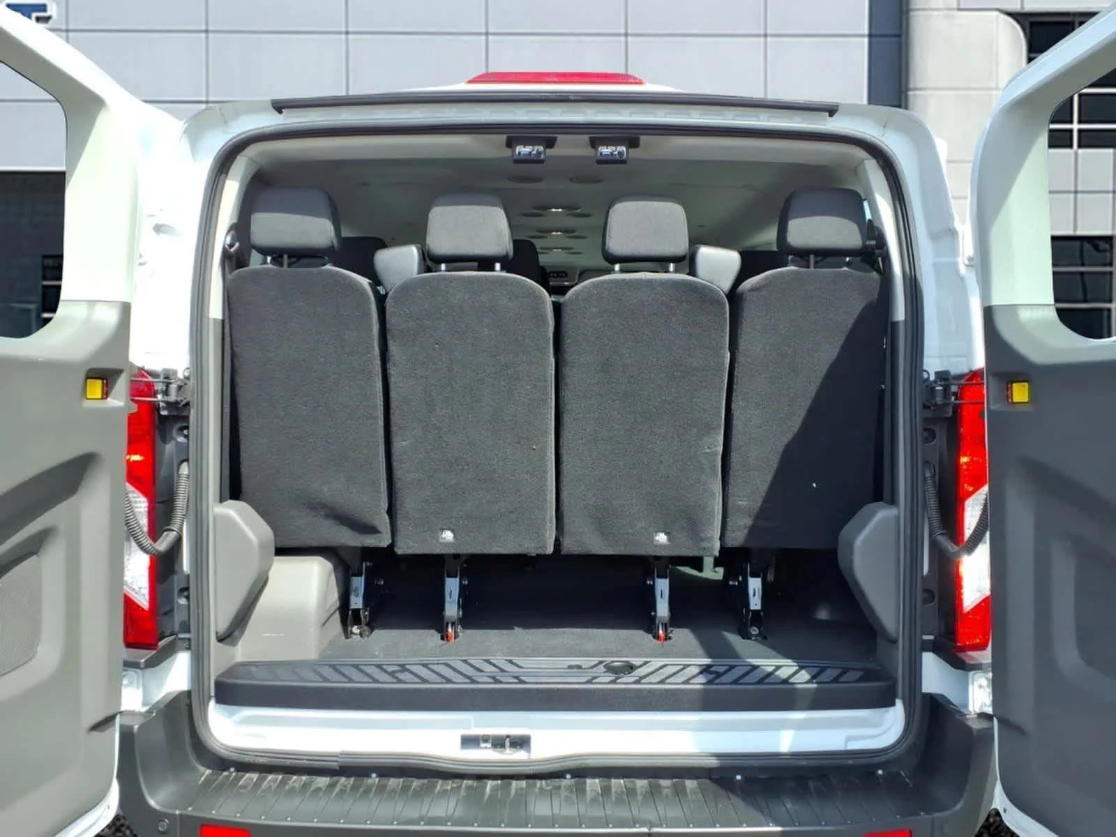 Used 2025 Oxford White Ford XLT image 6