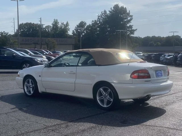 Used 1999 White Volvo Base image 5