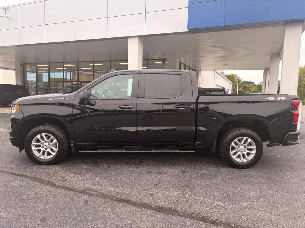 Used 2026 Black Chevrolet RST image 10