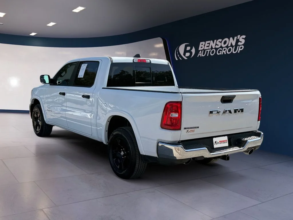 Used 2025 White Ram Big Horn/Lone Star image 3