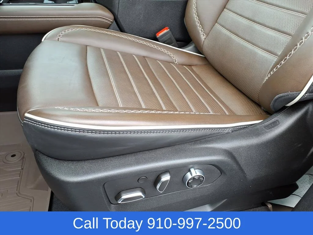 Used 2025 Summit White GMC Denali Ultimate image 10