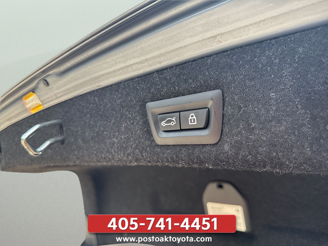 Used 2018 Blue BMW M550i xDrive image 35