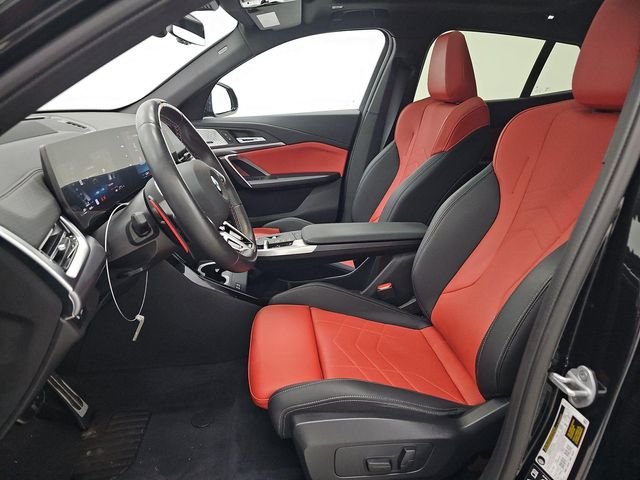 Used 2025 Black Sapphire Metallic BMW M35i image 2