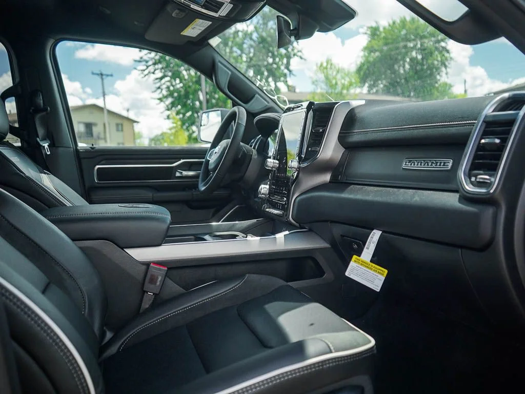 New 2026 Granite Crystal Metallic Clearcoat RAM LARAMIE image 9