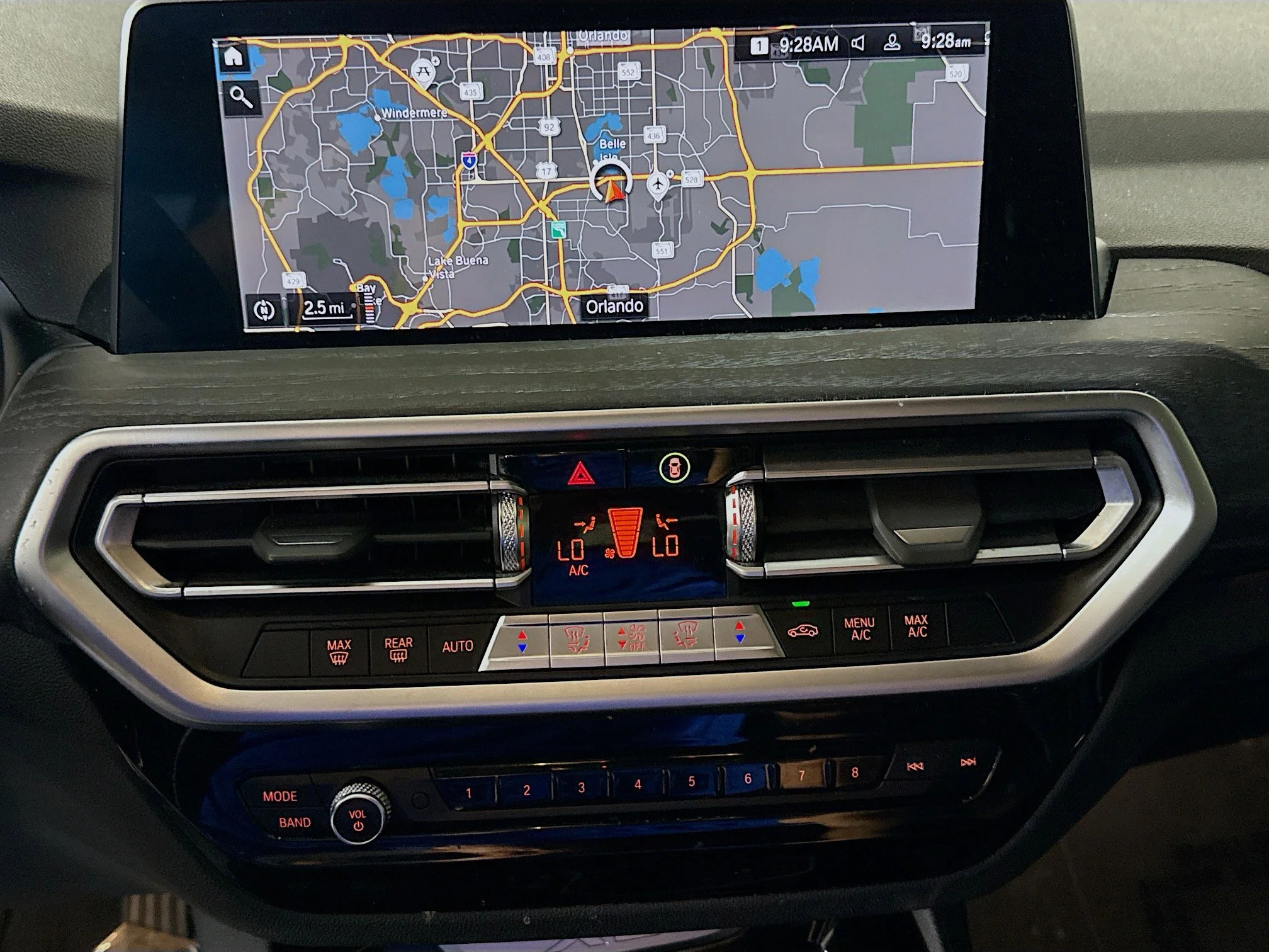 Used 2022 Black Sapphire Metallic BMW sDrive30i image 14
